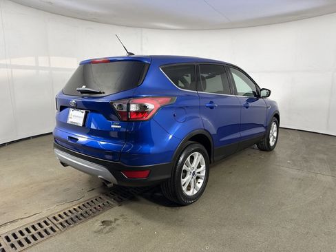 Used 2017 Ford Escape SE image 33