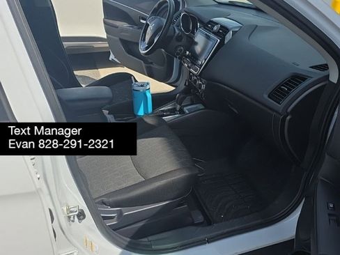 Used 2022 Mitsubishi Outlander Sport ES FWD image 9