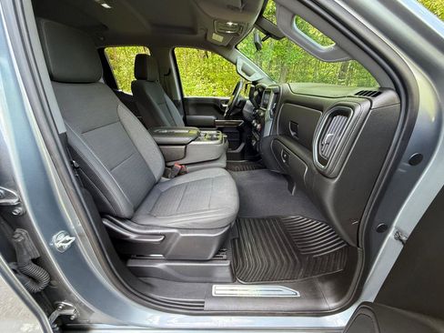Used 2019 Chevrolet Silverado 1500 RST w/ All-Star Edition AWD/4WD image 27