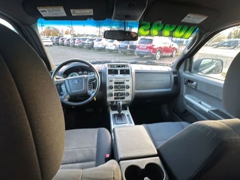 Used 2012 Ford Escape XLT image 11