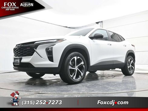 Used 2024 Chevrolet Trax RS image 18