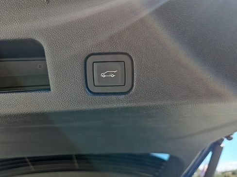 Used 2025 Chevrolet Traverse Z71 w/ LPO, Floor Liner Package image 22