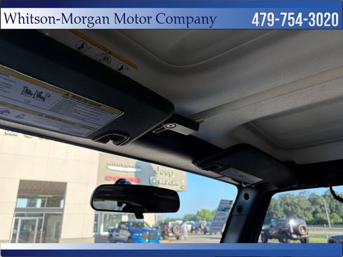 Used 2018 Jeep Wrangler Unlimited Sport w/ Connectivity Group AWD/4WD image 25
