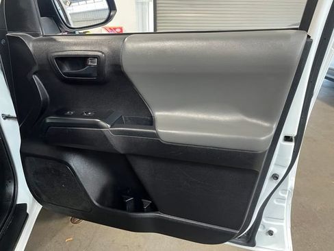 Used 2023 Toyota Tacoma SR AWD/4WD image 12