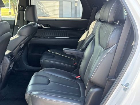 Used 2023 Hyundai Palisade Calligraphy FWD image 11