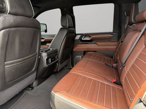 Used 2025 GMC Sierra 2500 Denali Ultimate AWD/4WD image 14