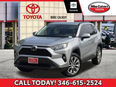 Used 2021 Toyota RAV4 XLE Premium FWD image 1