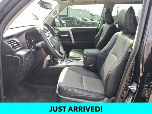 Used 2019 Toyota 4Runner SR5 Premium image 13
