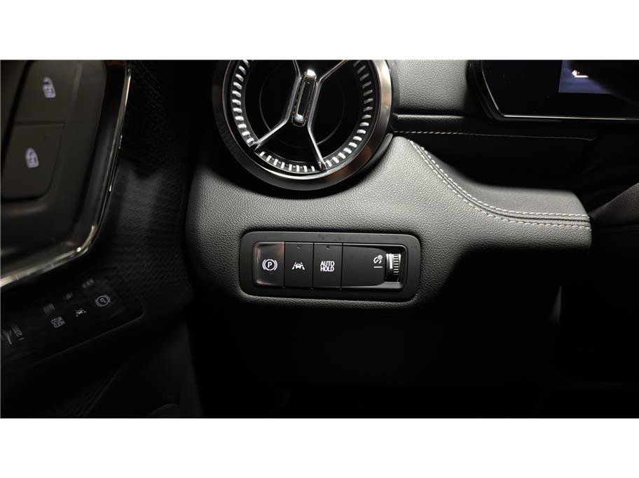 Used 2024 Chevrolet Blazer EV LT AWD/4WD image 39