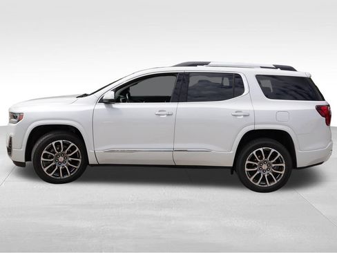 Certified 2022 GMC Acadia Denali w/ Trailering Package AWD/4WD image 9