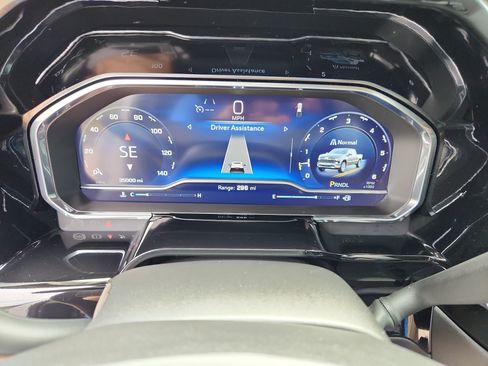 Used 2022 Chevrolet Silverado 1500 LT w/ All Star Edition Plus image 29