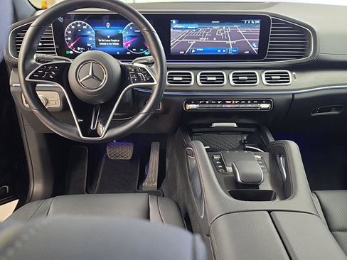 Used 2025 Mercedes-Benz GLE 450 4MATIC Coupe image 2