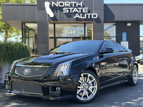 Used 2013 Cadillac CTS V Coupe RWD image 2