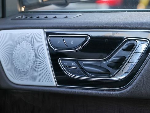 Used 2022 Lincoln Navigator Reserve AWD/4WD image 9