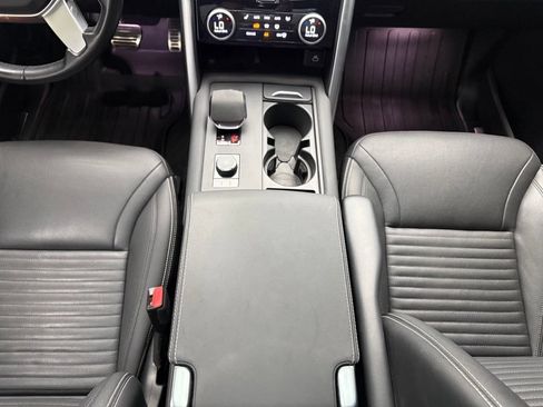 Used 2023 Land Rover Discovery S R-Dynamic AWD/4WD image 32