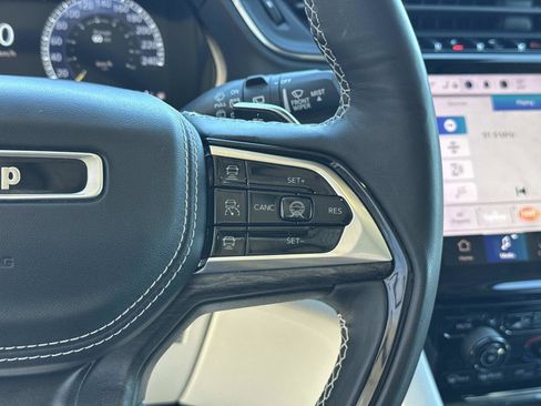 Used 2023 Jeep Grand Cherokee L Overland w/ Advanced Protech Group III image 30