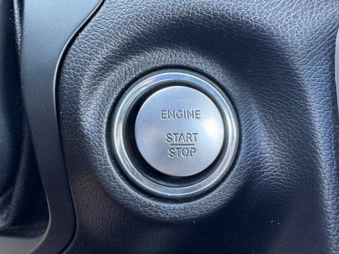 Used 2014 Mercedes-Benz SLK 250 image 20