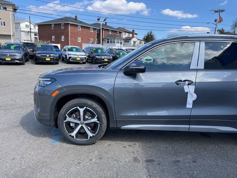 New 2026 Volkswagen Tiguan SE AWD/4WD image 19