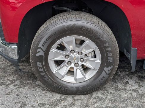 Used 2021 Chevrolet Silverado 1500 LT AWD/4WD image 11
