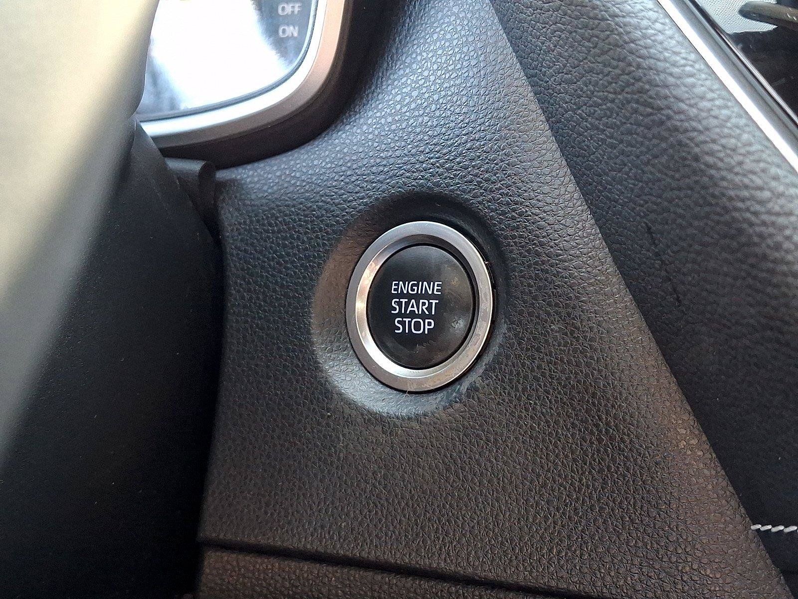 Used 2020 Toyota Corolla SE w/ SE Preferred Package FWD image 24