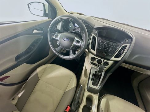 Used 2014 Ford Focus SE image 9