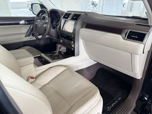 Used 2014 Lexus GX 460 Luxury AWD/4WD image 26