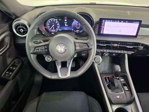 Used 2024 Alfa Romeo Tonale Sprint AWD/4WD image 21