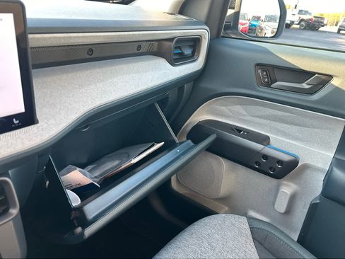 New 2025 Ford Maverick XLT w/ XLT Luxury Package image 52