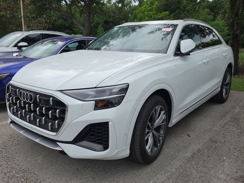 Certified 2024 Audi Q8 Premium Plus w/ Premium Plus Package AWD/4WD image 3