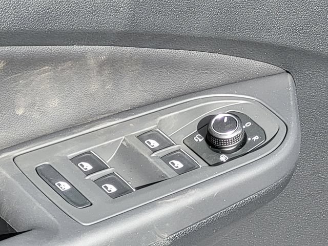 New 2026 Volkswagen GTI SE FWD image 19