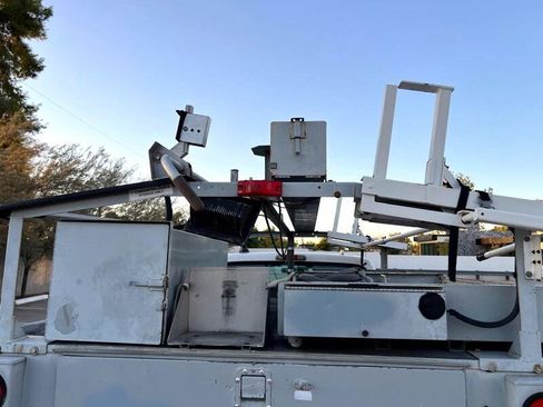 Used 2006 Ford F350 2WD Regular Cab Super Duty image 13