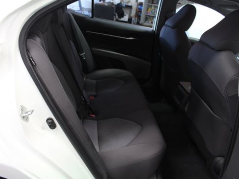 Used 2022 Toyota Camry LE image 24