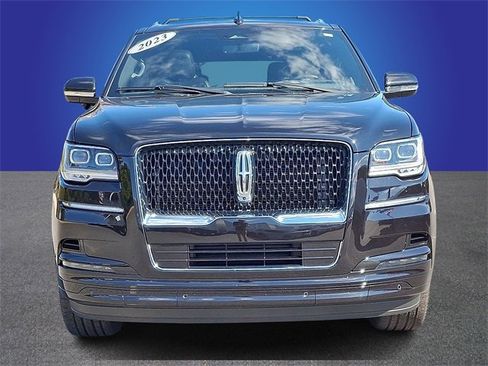 Certified 2023 Lincoln Navigator L Reserve image 2