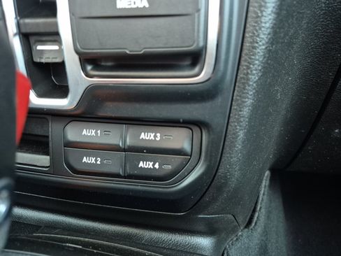 Used 2024 Jeep Wrangler Unlimited Sport AWD/4WD image 34
