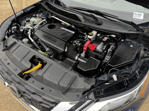 Used 2023 Nissan Rogue SV image 33
