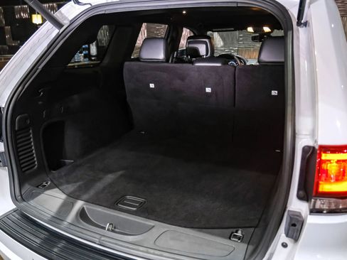 Used 2018 Jeep Grand Cherokee Altitude AWD/4WD image 50