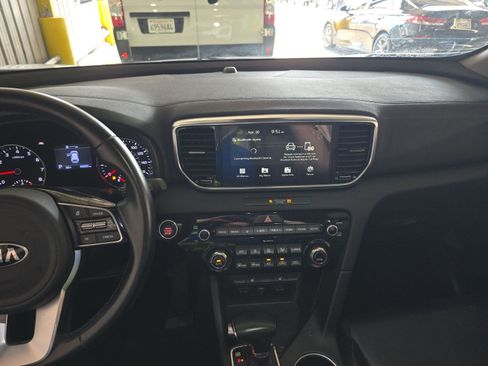 Used 2022 Kia Sportage EX FWD image 15