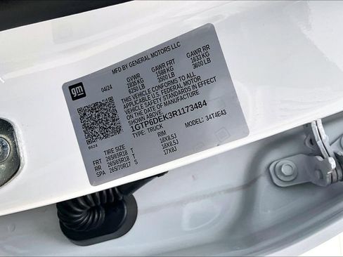 Used 2024 GMC Canyon AT4 image 18