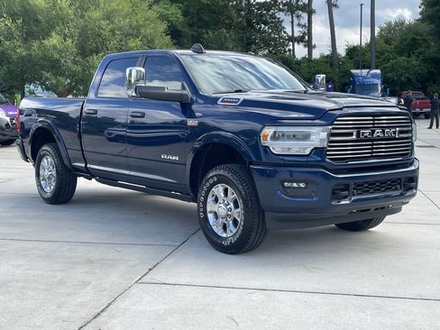 Used 2022 RAM 3500 Laramie AWD/4WD image 2