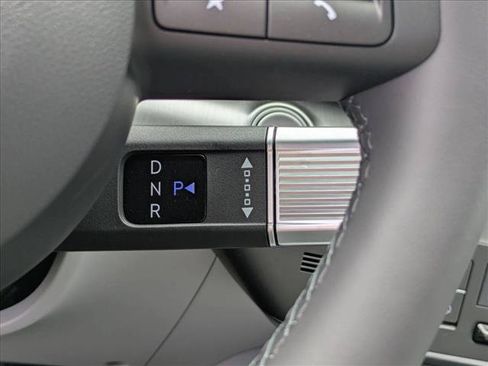 New 2026 Hyundai Kona SEL Premium FWD image 12