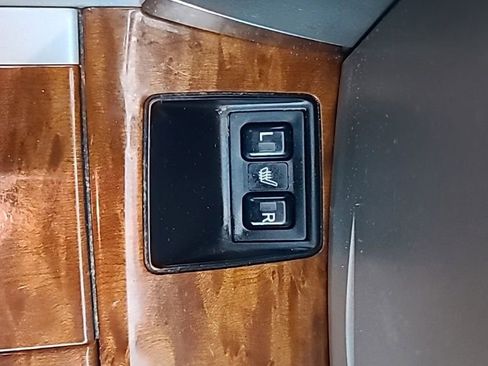 Used 2009 Toyota Camry XLE image 32