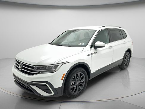Used 2024 Volkswagen Tiguan SE FWD image 6