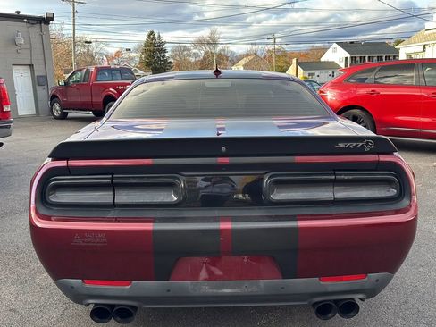 Used 2018 Dodge Challenger SRT Hellcat image 7