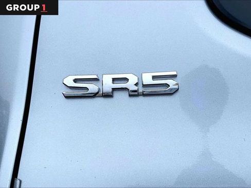 Certified 2025 Toyota Tacoma SR5 AWD/4WD image 10