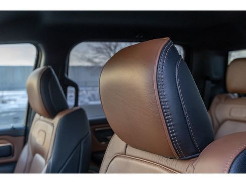 Used 2022 RAM 1500 Limited w/ Cold Weather Group image 18