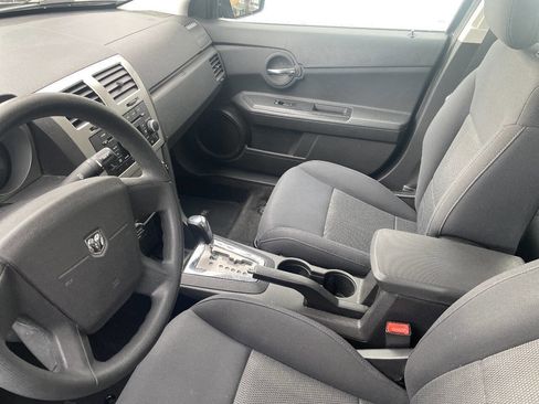 Used 2010 Dodge Avenger SXT image 4