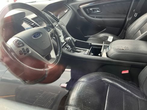 Used 2014 Ford Taurus Limited w/ Equipment Group 301A FWD image 26