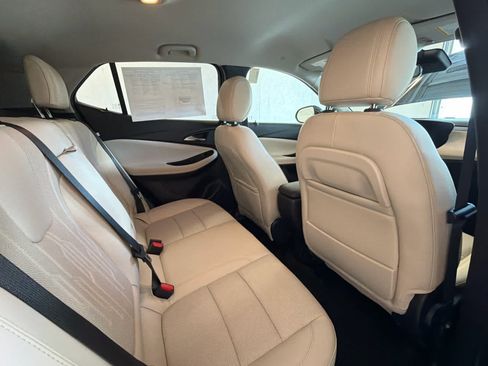 Used 2024 Buick Encore GX Avenir w/ Avenir Convenience Package FWD image 33