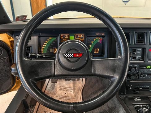 Used 1986 Chevrolet Corvette Convertible image 40