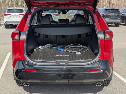 Used 2023 Toyota RAV4 XSE w/ Premium Package image 20